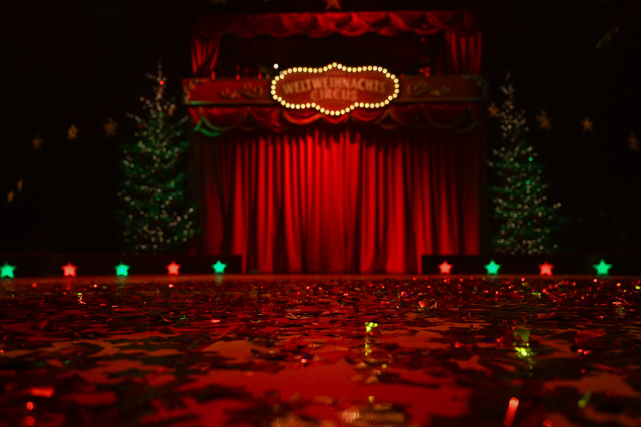 WELTWEIHNACHTSCIRCUS STUTTGART Vorverkauf für das 29. Gastspiel